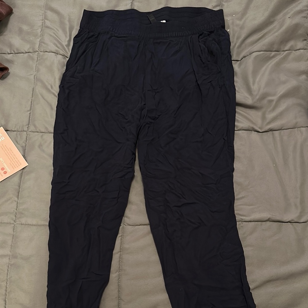 Loose pants